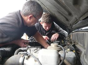 Frank and Richard of O&O going through the diagnostic process
